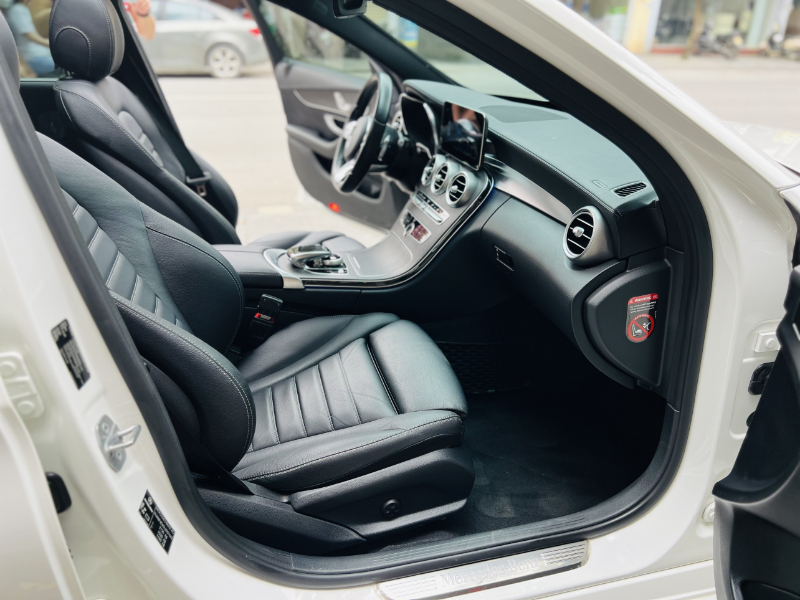 𝐌𝐞𝐫𝐜𝐞𝐝𝐞𝐬 𝐁𝐞𝐧𝐳 𝐂𝟑𝟎𝟎 𝐀𝐌𝐆 𝟐𝟎𝟐𝟎 (𝐓𝐫𝐚̆́𝐧𝐠/𝐧𝐨̣̂𝐢 𝐭𝐡𝐚̂́𝐭 đ𝐞𝐧)