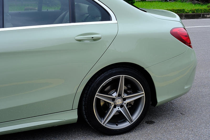 Mercedes 𝐂𝟐𝟓𝟎 𝐀𝐌𝐆 2015