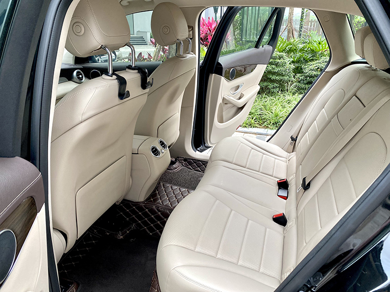 GLC200 2019 (Đen/nội thất đen)