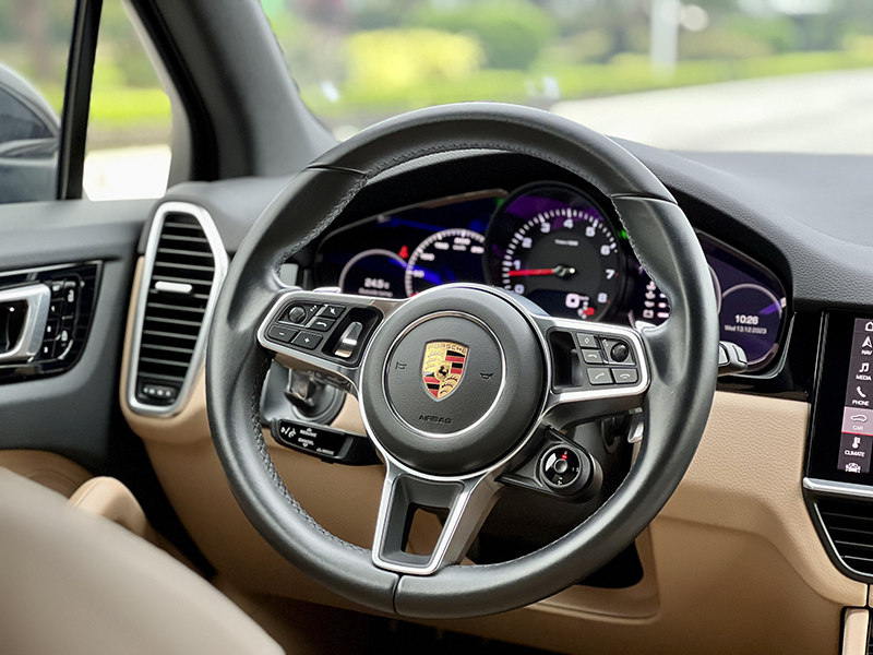 𝐏𝐨𝐫𝐬𝐜𝐡𝐞 𝐂𝐚𝐲𝐞𝐧𝐧𝐞 𝟐𝟎𝟐𝟏