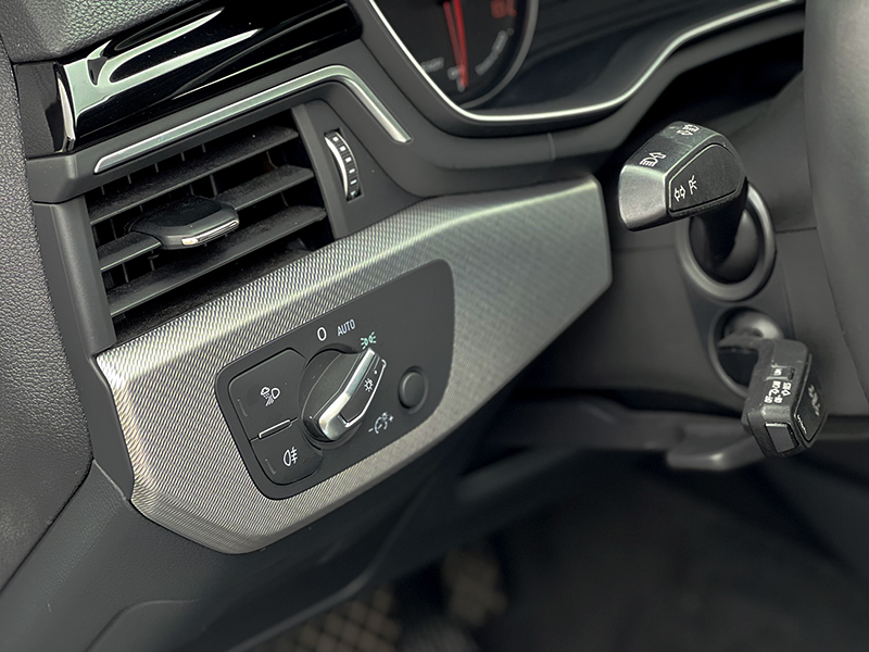 𝐀𝐮𝐝𝐢 𝐀𝟒 𝐀𝐝𝐯𝐚𝐧𝐜𝐞𝐝 𝟐𝟎𝟐𝟎 (𝐓𝐫𝐚̆́𝐧𝐠/𝐧𝐨̣̂𝐢 𝐭𝐡𝐚̂́𝐭 đ𝐞𝐧)