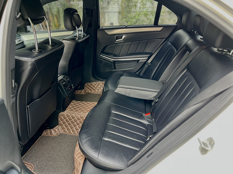 𝐌𝐞𝐫𝐜𝐞𝐝𝐞𝐬 𝐁𝐞𝐧𝐳 𝐄𝟐𝟎𝟎 𝐄𝐝𝐢𝐭𝐢𝐨𝐧 𝟐𝟎𝟏𝟓 (𝐓𝐫𝐚̆́𝐧𝐠/𝐧𝐨̣̂𝐢 𝐭𝐡𝐚̂́𝐭 đ𝐞𝐧)