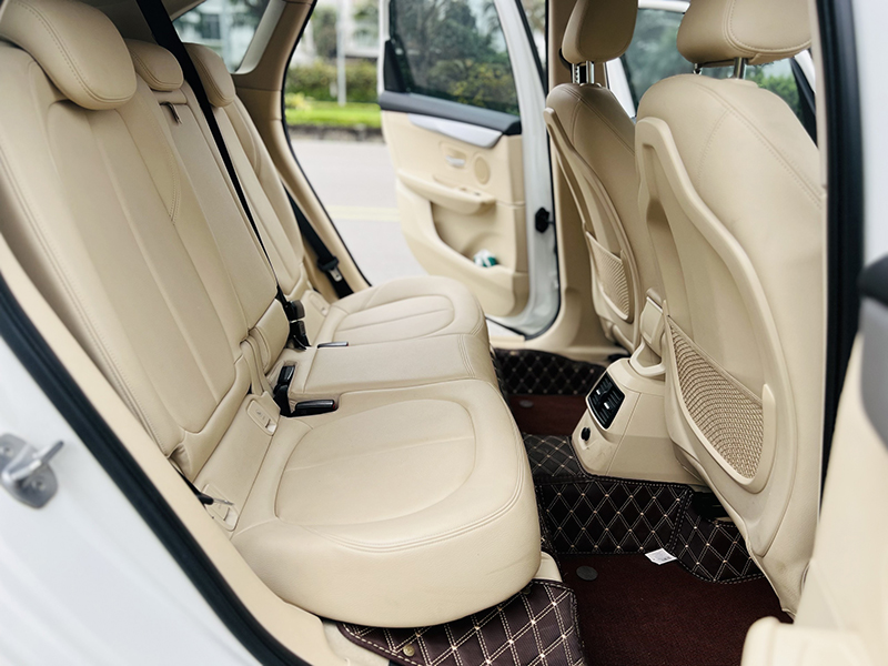 𝐁𝐌𝐖 𝟐𝟏𝟖𝐢 𝐀𝐜𝐭𝐢𝐯𝐞𝐓𝐨𝐮𝐫𝐞𝐫 𝟐𝟎𝟏𝟓 (𝐓𝐫𝐚̆́𝐧𝐠/𝐧𝐨̣̂𝐢 𝐭𝐡𝐚̂́𝐭 𝐤𝐞𝐦)