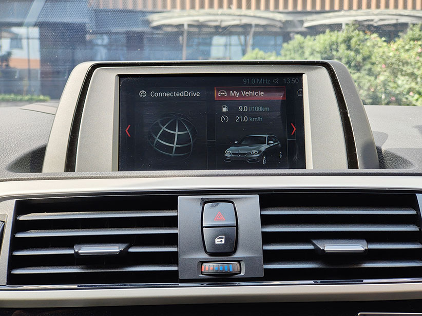 BMW 118i 2019 (Màu cam/nội thất đen)