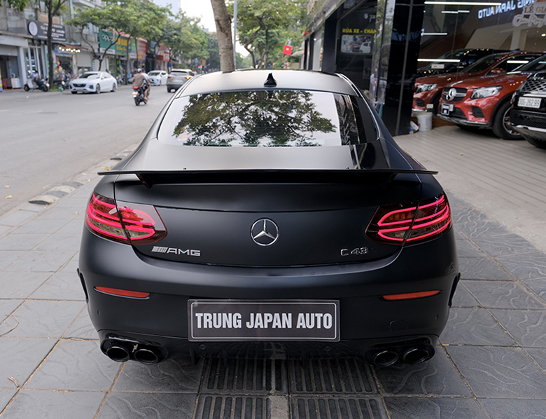 𝐌𝐞𝐫𝐜𝐞𝐝𝐞𝐬 𝐁𝐞𝐧𝐳 𝐂𝟑𝟎𝟎 𝐂𝐨𝐮𝐩𝐞 𝟐𝟎𝟏𝟕