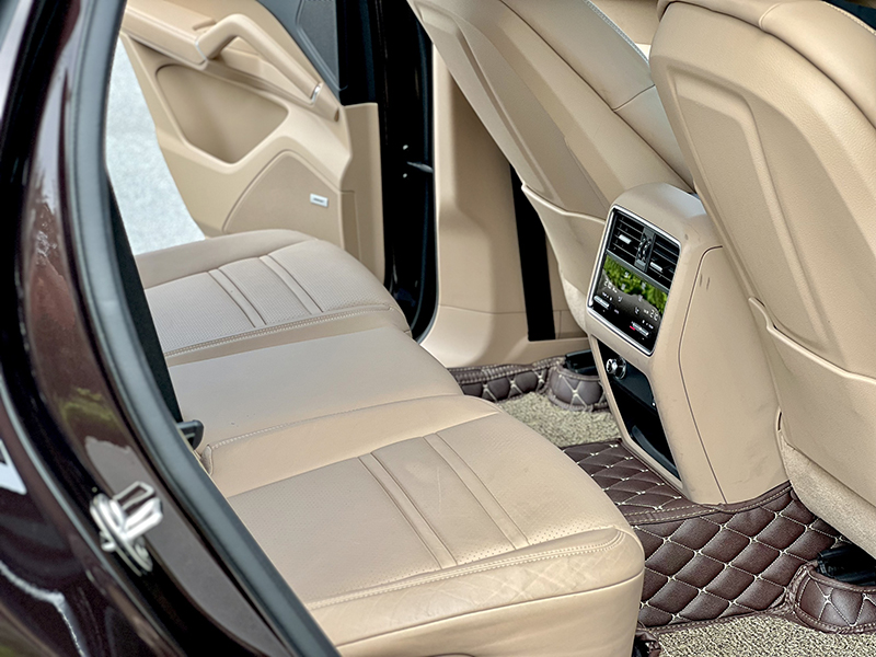 𝐏𝐨𝐫𝐬𝐜𝐡𝐞 𝐂𝐚𝐲𝐞𝐧𝐧𝐞 𝟐𝟎𝟐𝟏