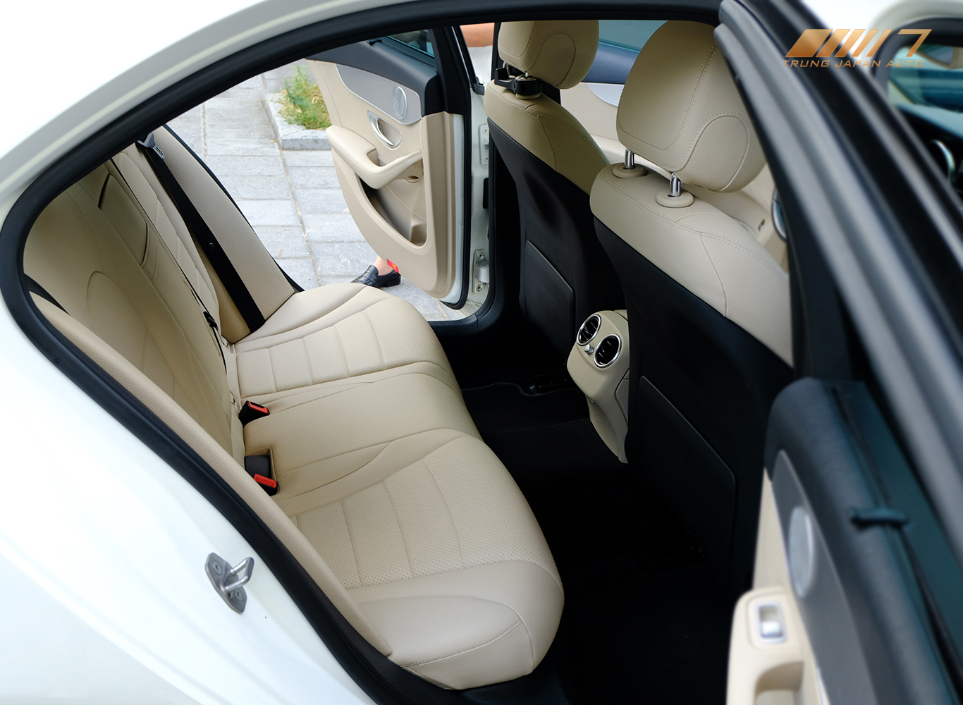 Mercedes C200 2016 Trắng