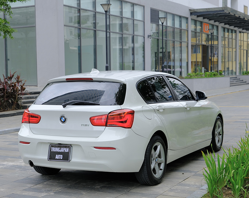 𝐁𝐌𝐖 𝟏𝟏𝟖𝐢 𝟐𝟎𝟏𝟔 (𝐓𝐫𝐚̆́𝐧𝐠/𝐧𝐨̣̂𝐢 𝐭𝐡𝐚̂́𝐭 đ𝐞𝐧)