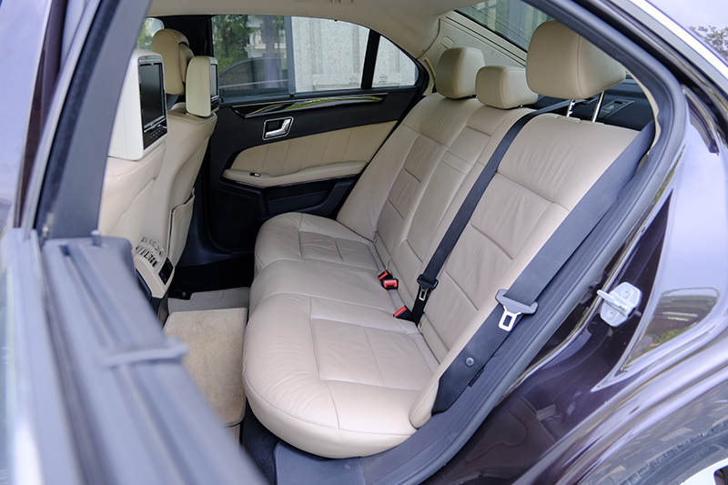 𝐌𝐞𝐫𝐜𝐞𝐝𝐞𝐬 𝐁𝐞𝐧𝐳 𝐄𝟐𝟓𝟎 𝟐𝟎𝟏𝟏