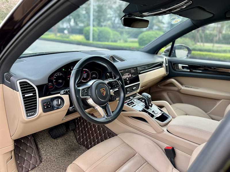 𝐏𝐨𝐫𝐬𝐜𝐡𝐞 𝐂𝐚𝐲𝐞𝐧𝐧𝐞 𝟐𝟎𝟐𝟏