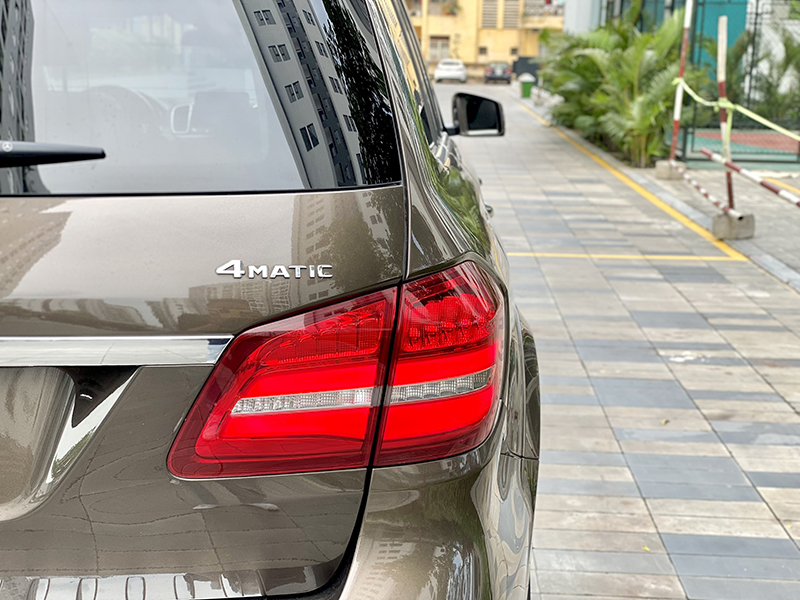 Mercedes 𝐆𝐋𝐒𝟒𝟎𝟎 𝟐𝟎𝟏𝟔 (Nâu/nội thất kem)