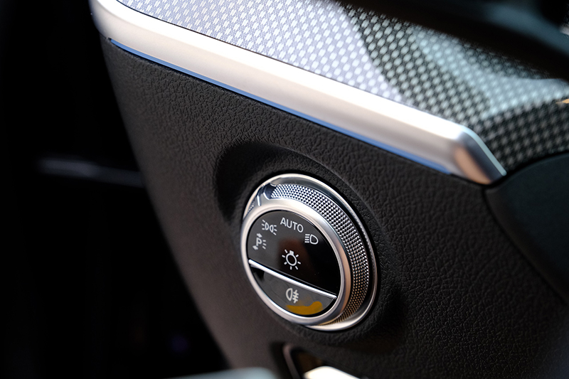 𝐂𝟑𝟎𝟎 𝐀𝐌𝐆 𝐌𝐨𝐝𝐞𝐥 𝟐𝟎𝟐𝟐 (𝐗𝐚𝐧𝐡 𝐂𝐚𝐯𝐚𝐧𝐬𝐢𝐭𝐞 /𝐧𝐨̣̂𝐢 𝐭𝐡𝐚̂́𝐭 𝐤𝐞𝐦)