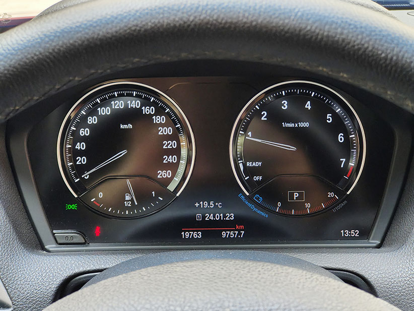BMW 118i 2019 (Màu cam/nội thất đen)