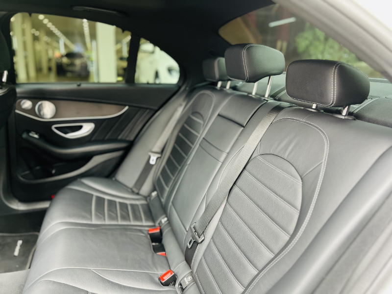 𝐌𝐞𝐫𝐜𝐞𝐝𝐞𝐬 𝐁𝐞𝐧𝐳 𝐂𝟑𝟎𝟎 𝐀𝐌𝐆 𝟐𝟎𝟐𝟎 (𝐓𝐫𝐚̆́𝐧𝐠/𝐧𝐨̣̂𝐢 𝐭𝐡𝐚̂́𝐭 đ𝐞𝐧)