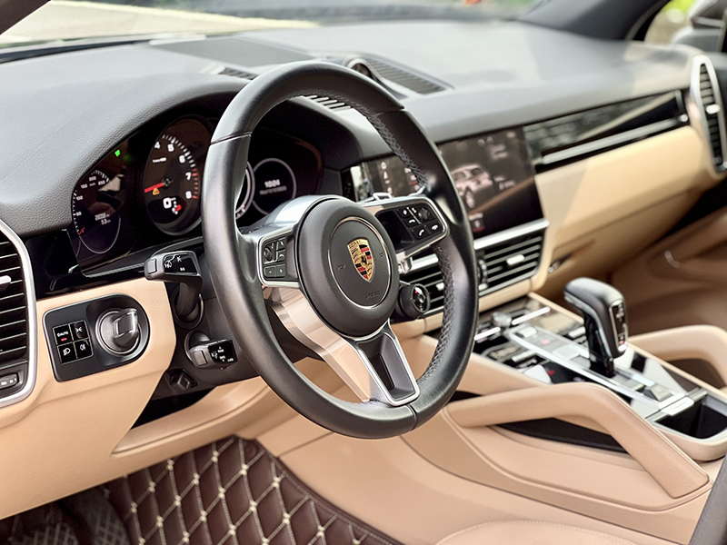 𝐏𝐨𝐫𝐬𝐜𝐡𝐞 𝐂𝐚𝐲𝐞𝐧𝐧𝐞 𝟐𝟎𝟐𝟏