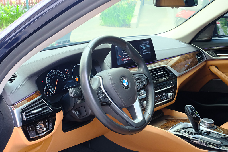 𝐁𝐌𝐖 𝟓𝟑𝟎𝐢 𝐋𝐮𝐱𝐮𝐫𝐲 𝐋𝐢𝐧𝐞 𝟐𝟎𝟏𝟗 (Xanh đen/nội thất nâu)