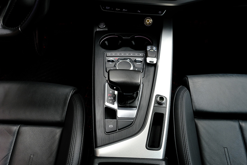 𝐀𝐮𝐝𝐢 𝐀𝟒 𝟐.𝟎 𝐓𝐅𝐒𝐈 𝟐𝟎𝟏𝟔 (𝐌𝐚̀𝐮 𝐭𝐫𝐚̆́𝐧𝐠/𝐧𝐨̣̂𝐢 𝐭𝐡𝐚̂́𝐭 đ𝐞𝐧)