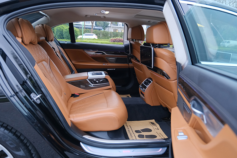 𝐁𝐌𝐖 𝟕𝟒𝟎𝐋𝐢 𝟐𝟎𝟏𝟔 (Đ𝐞𝐧/𝐧𝐨̣̂𝐢 𝐭𝐡𝐚̂́𝐭 𝐧𝐚̂𝐮)