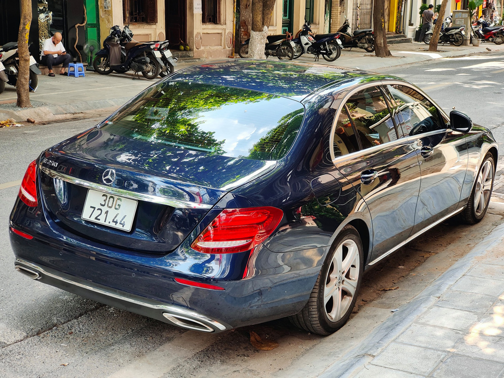 Mercedes E250 2017 Xanh