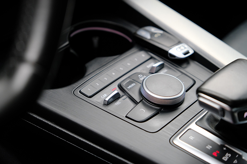 𝐀𝐮𝐝𝐢 𝐀𝟒 𝟐.𝟎 𝐓𝐅𝐒𝐈 𝟐𝟎𝟏𝟔 (𝐌𝐚̀𝐮 𝐭𝐫𝐚̆́𝐧𝐠/𝐧𝐨̣̂𝐢 𝐭𝐡𝐚̂́𝐭 đ𝐞𝐧)