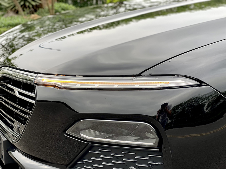 [VINFAST] Lux A 2022 (Đen/nội thất nâu)