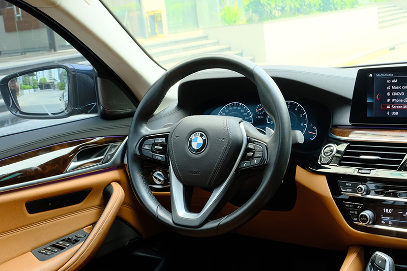 𝐁𝐌𝐖 𝟓𝟑𝟎𝐢 𝐋𝐮𝐱𝐮𝐫𝐲 𝐋𝐢𝐧𝐞 𝟐𝟎𝟏𝟗 (Xanh đen/nội thất nâu)