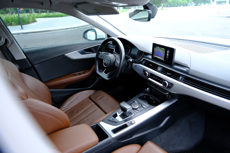 𝐀𝐮𝐝𝐢 𝐀𝟒 𝟐𝟎𝟏𝟔 (𝐓𝐫𝐚̆́𝐧𝐠/𝐧𝐨̣̂𝐢 𝐭𝐡𝐚̂́𝐭 𝐧𝐚̂𝐮)