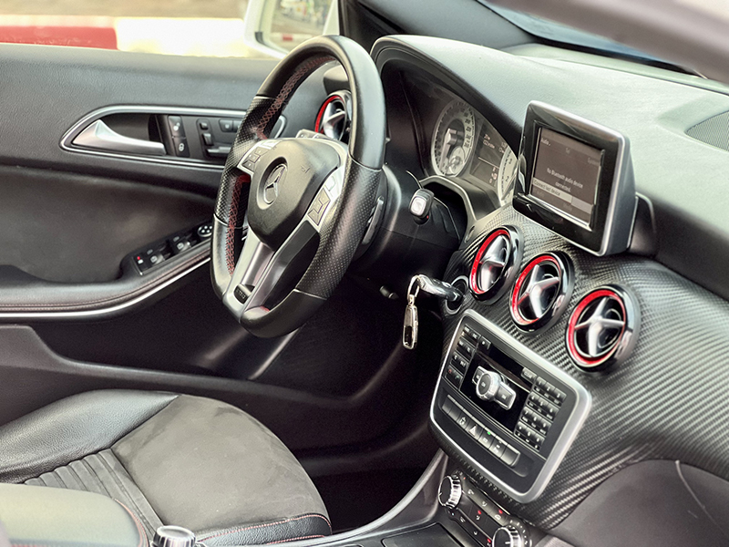 𝐌𝐞𝐫𝐜𝐞𝐝𝐞𝐬 𝐁𝐞𝐧𝐳 𝐀𝟐𝟓𝟎 𝐀𝐌𝐆 𝟐𝟎𝟏𝟑 (𝐓𝐫𝐚̆́𝐧𝐠/𝐧𝐨̣̂𝐢 𝐭𝐡𝐚̂́𝐭 𝐊𝐞𝐦)