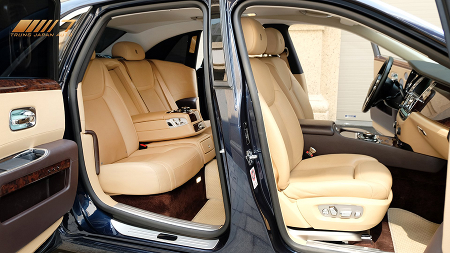 RollRoyce Ghost II 2015