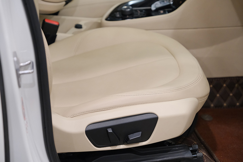 𝐁𝐌𝐖 𝟐𝟏𝟖𝐢 𝐀𝐜𝐭𝐢𝐯𝐞𝐓𝐨𝐮𝐫𝐞𝐫 𝟐𝟎𝟏𝟓 (𝐓𝐫𝐚̆́𝐧𝐠/𝐧𝐨̣̂𝐢 𝐭𝐡𝐚̂́𝐭 𝐤𝐞𝐦)