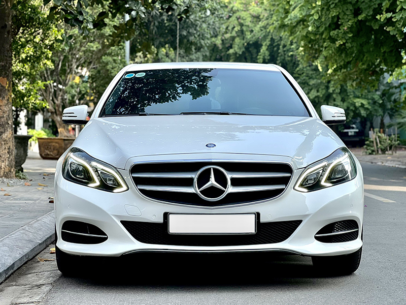 𝐌𝐞𝐫𝐜𝐞𝐝𝐞𝐬 𝐁𝐞𝐧𝐳 𝐄𝟐𝟎𝟎 𝐄𝐝𝐢𝐭𝐢𝐨𝐧 𝟐𝟎𝟏𝟓 (𝐓𝐫𝐚̆́𝐧𝐠/𝐧𝐨̣̂𝐢 𝐭𝐡𝐚̂́𝐭 đ𝐞𝐧)