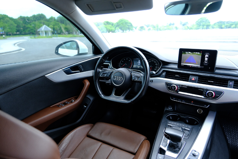 𝐀𝐮𝐝𝐢 𝐀𝟒 𝟐𝟎𝟏𝟔 (𝐓𝐫𝐚̆́𝐧𝐠/𝐧𝐨̣̂𝐢 𝐭𝐡𝐚̂́𝐭 𝐧𝐚̂𝐮)