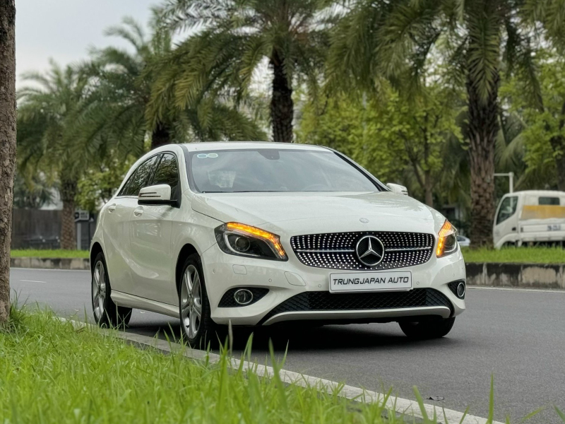 𝐌𝐞𝐫𝐜𝐞𝐝𝐞𝐬 𝐁𝐞𝐧𝐳 𝐀𝟐𝟎𝟎 𝟐𝟎𝟏𝟓 (𝐓𝐫𝐚̆́𝐧𝐠/𝐧𝐨̣̂𝐢 𝐭𝐡𝐚̂́𝐭 đ𝐞𝐧)