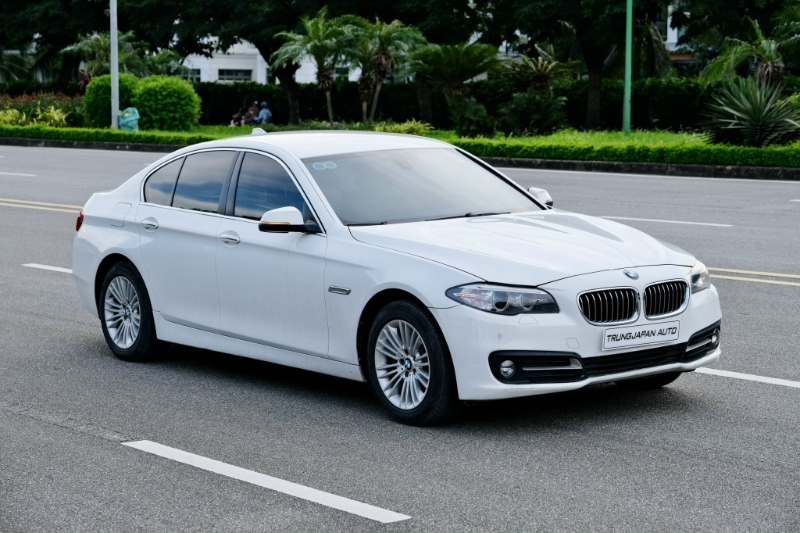 𝐁𝐌𝐖 𝟓𝟐𝟎𝐢 𝟐𝟎𝟏𝟒 (𝐓𝐫𝐚̆́𝐧𝐠/𝐧𝐨̣̂𝐢 𝐭𝐡𝐚̂́𝐭 𝐤𝐞𝐦)