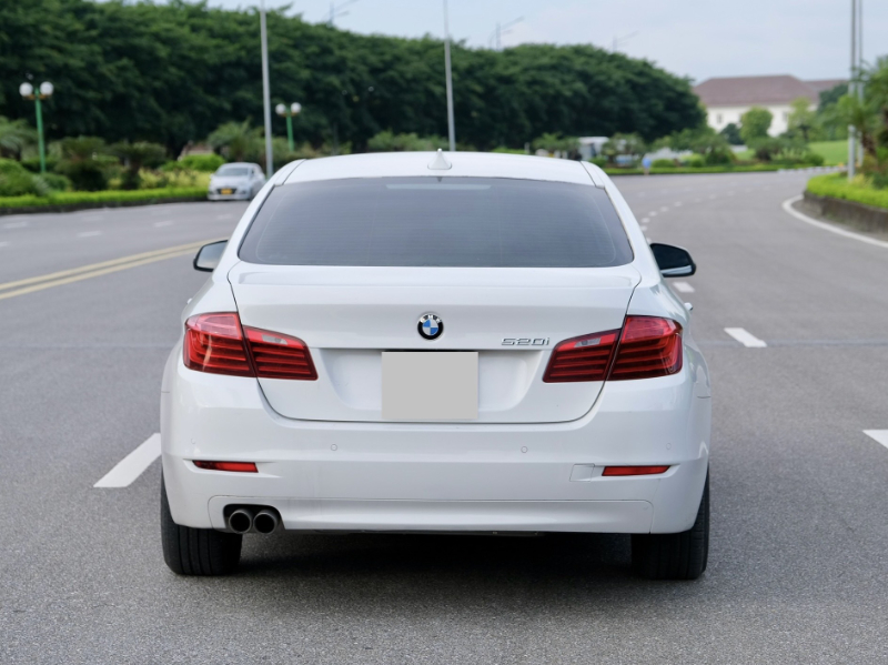 𝐁𝐌𝐖 𝟓𝟐𝟎𝐢 𝟐𝟎𝟏𝟒 (𝐓𝐫𝐚̆́𝐧𝐠/𝐧𝐨̣̂𝐢 𝐭𝐡𝐚̂́𝐭 𝐤𝐞𝐦)