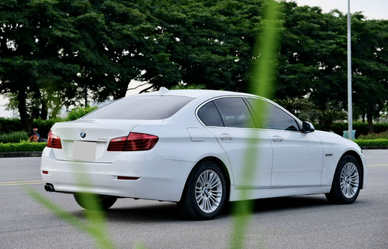 𝐁𝐌𝐖 𝟓𝟐𝟎𝐢 𝟐𝟎𝟏𝟒 (𝐓𝐫𝐚̆́𝐧𝐠/𝐧𝐨̣̂𝐢 𝐭𝐡𝐚̂́𝐭 𝐤𝐞𝐦)