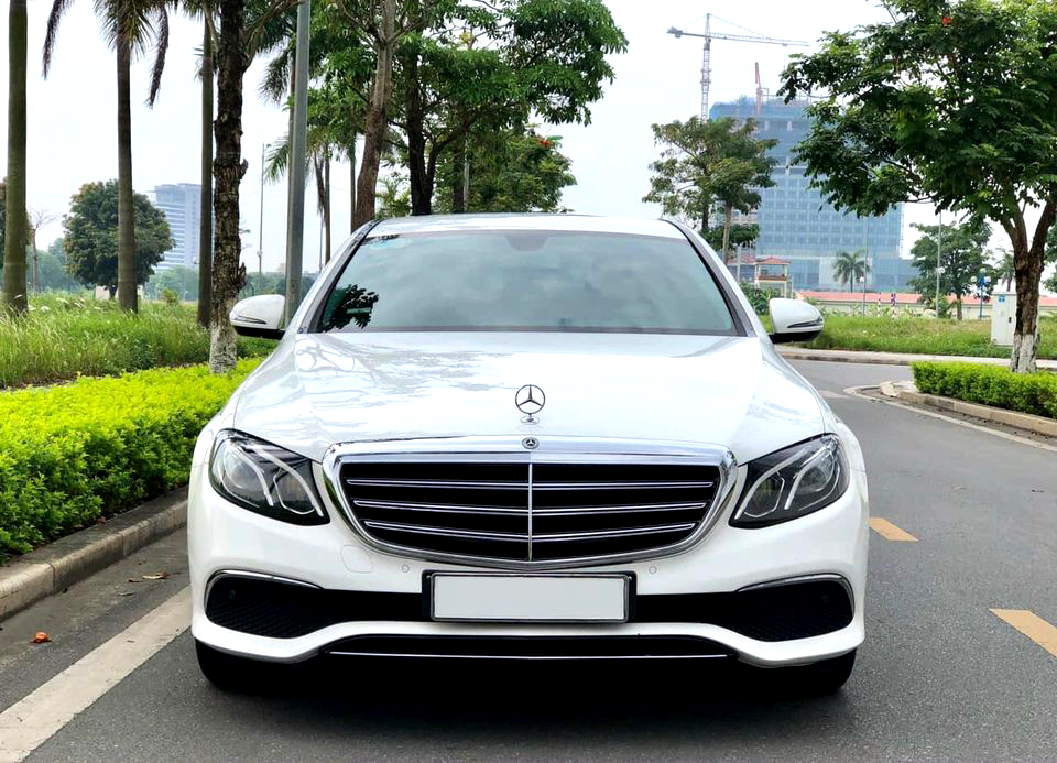 Mercedes E200 2019 Trắng