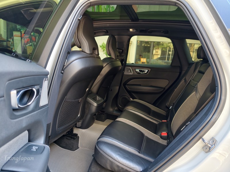 𝐕𝐨𝐥𝐯𝐨 𝐗𝐂𝟔𝟎 𝐑-𝐃𝐞𝐬𝐢𝐠𝐧 𝐬𝐱 𝟐𝟎𝟐𝟎 𝐌𝐨𝐝𝐞𝐥 𝟐𝟎𝟐𝟏