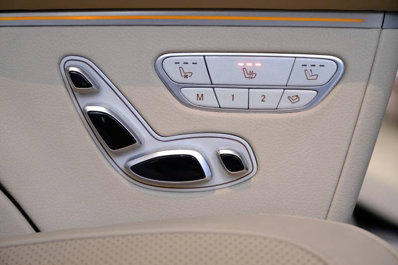 𝐌𝐞𝐫𝐜𝐞𝐝𝐞𝐬 𝐁𝐞𝐧𝐳 𝐕𝟐𝟓𝟎 𝐀𝐌𝐆 𝟐𝟎𝟐𝟏 (𝐓𝐫𝐚̆́𝐧𝐠 | 𝐍𝐨̣̂𝐢 𝐭𝐡𝐚̂́𝐭 𝐊𝐞𝐦)