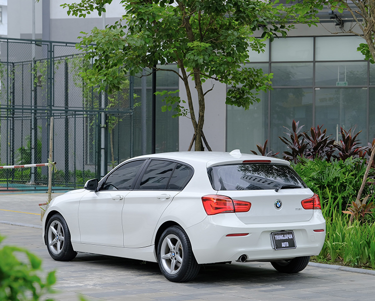 𝐁𝐌𝐖 𝟏𝟏𝟖𝐢 𝟐𝟎𝟏𝟔 (𝐓𝐫𝐚̆́𝐧𝐠/𝐧𝐨̣̂𝐢 𝐭𝐡𝐚̂́𝐭 đ𝐞𝐧)