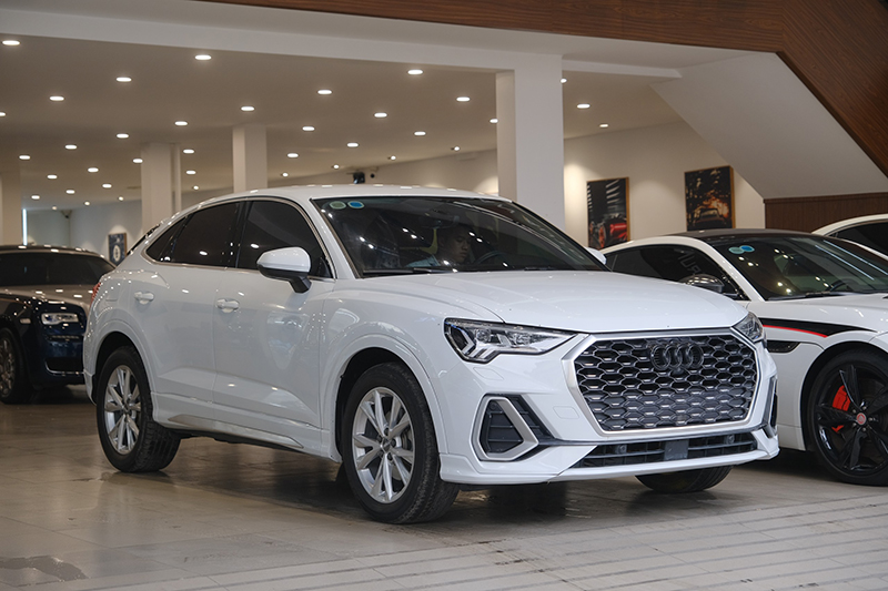 𝐀𝐮𝐝𝐢 𝐐𝟑 𝐒𝐩𝐨𝐫𝐭𝐛𝐚𝐜𝐤 𝟐𝟎𝟐𝟏 (𝐓𝐫𝐚̆́𝐧𝐠/𝐧𝐨̣̂𝐢 𝐭𝐡𝐚̂́𝐭 đ𝐞𝐧)