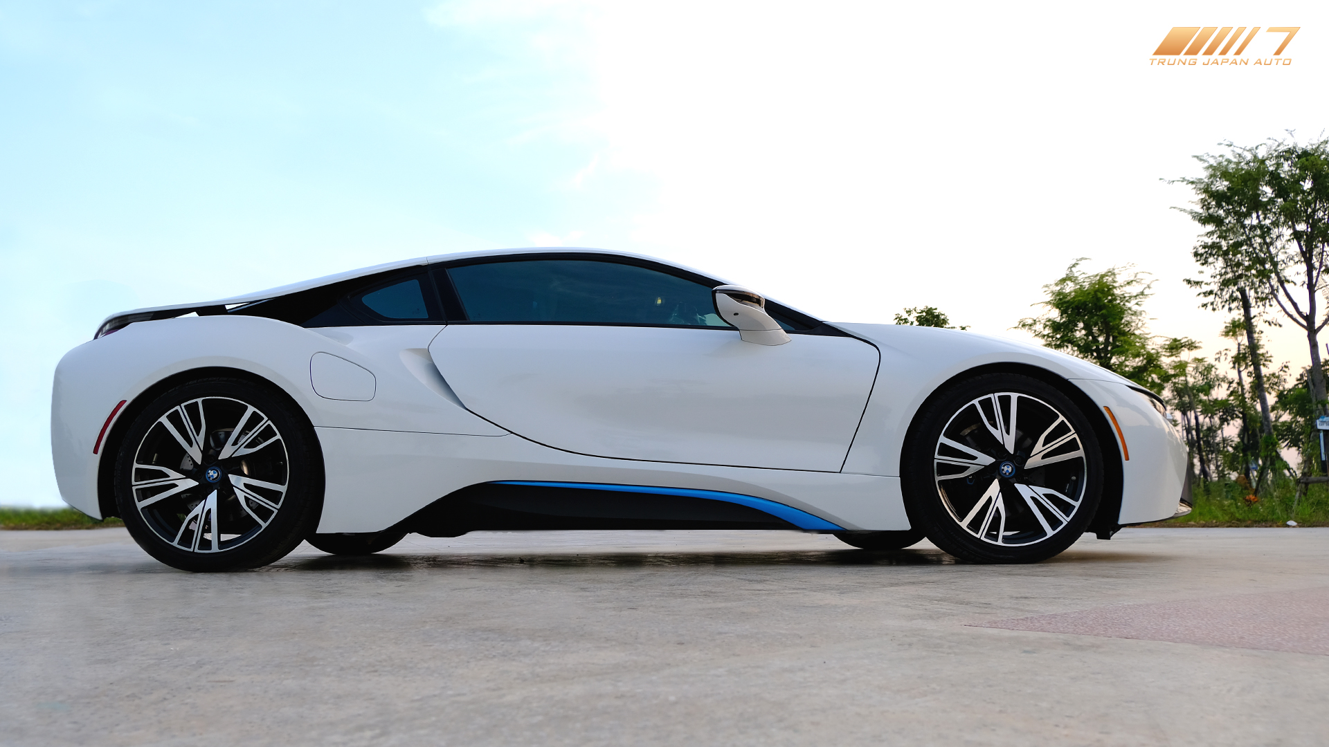 BMW i8 2016 Trắng