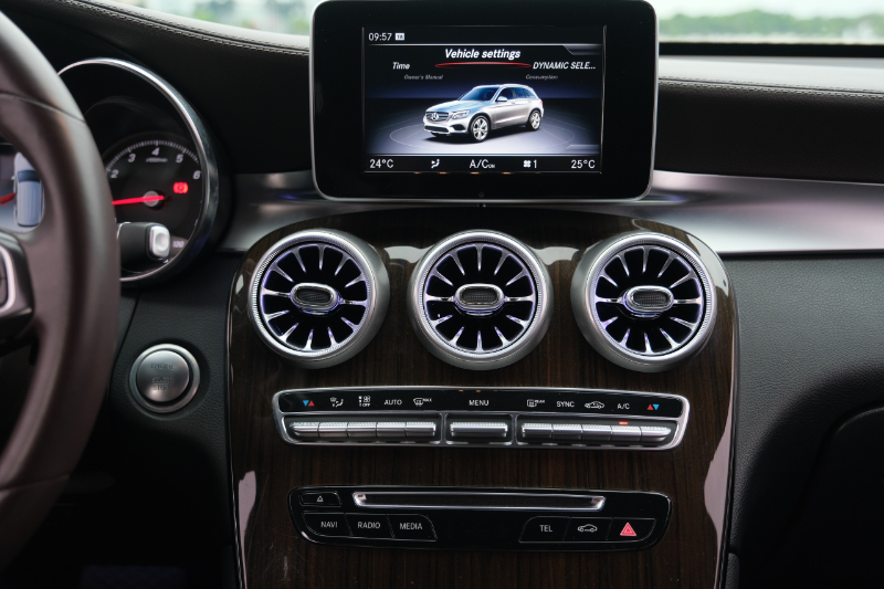 𝐌𝐞𝐫𝐜𝐞𝐝𝐞𝐬 𝐁𝐞𝐧𝐳 𝐆𝐋𝐂𝟐𝟎𝟎 𝟐𝟎𝟏𝟖 (Đ𝐞𝐧/𝐧𝐨̣̂𝐢 𝐭𝐡𝐚̂́𝐭 𝐧𝐚̂𝐮)