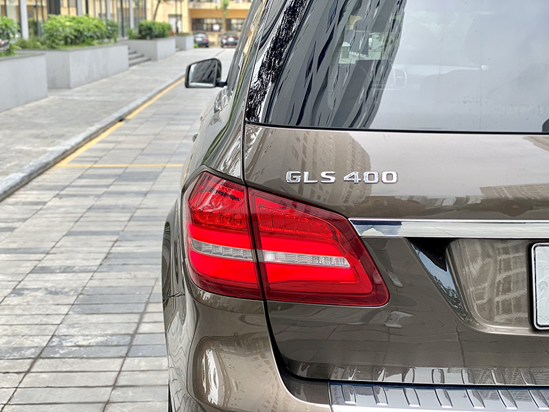 Mercedes 𝐆𝐋𝐒𝟒𝟎𝟎 𝟐𝟎𝟏𝟔 (Nâu/nội thất kem)