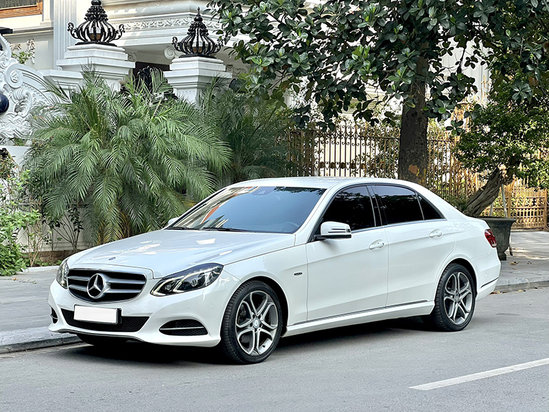 𝐌𝐞𝐫𝐜𝐞𝐝𝐞𝐬 𝐁𝐞𝐧𝐳 𝐄𝟐𝟎𝟎 𝐄𝐝𝐢𝐭𝐢𝐨𝐧 𝟐𝟎𝟏𝟓 (𝐓𝐫𝐚̆́𝐧𝐠/𝐧𝐨̣̂𝐢 𝐭𝐡𝐚̂́𝐭 đ𝐞𝐧)