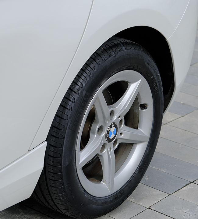 𝐁𝐌𝐖 𝟏𝟏𝟖𝐢 𝟐𝟎𝟏𝟔 (𝐓𝐫𝐚̆́𝐧𝐠/𝐧𝐨̣̂𝐢 𝐭𝐡𝐚̂́𝐭 đ𝐞𝐧)