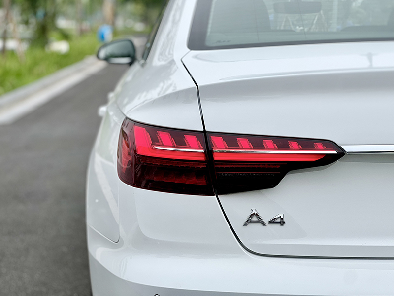 𝐀𝐮𝐝𝐢 𝐀𝟒 𝐀𝐝𝐯𝐚𝐧𝐜𝐞𝐝 𝟐𝟎𝟐𝟎 (𝐓𝐫𝐚̆́𝐧𝐠/𝐧𝐨̣̂𝐢 𝐭𝐡𝐚̂́𝐭 đ𝐞𝐧)