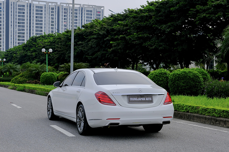 𝐌𝐞𝐫𝐜𝐞𝐝𝐞𝐬 𝐒𝟒𝟎𝟎 𝟐𝟎𝟏𝟓 (𝐓𝐫𝐚̆́𝐧𝐠/𝐧𝐨̣̂𝐢 𝐭𝐡𝐚̂́𝐭 𝐧𝐚̂𝐮)