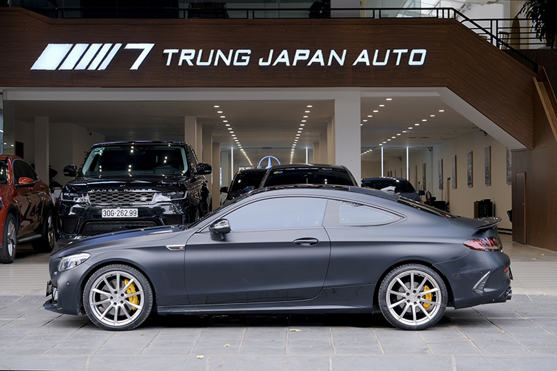 𝐌𝐞𝐫𝐜𝐞𝐝𝐞𝐬 𝐁𝐞𝐧𝐳 𝐂𝟑𝟎𝟎 𝐂𝐨𝐮𝐩𝐞 𝟐𝟎𝟏𝟕