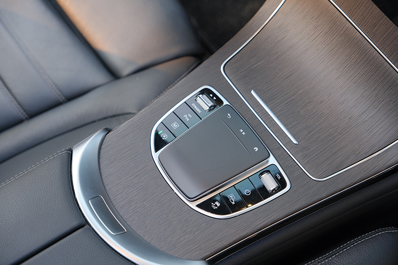 𝐌𝐞𝐫𝐜𝐞𝐝𝐞𝐬 𝐁𝐞𝐧𝐳 𝐆𝐋𝐂𝟑𝟎𝟎 𝟒𝐦𝐚𝐭𝐢𝐜 𝟐𝟎𝟐𝟏